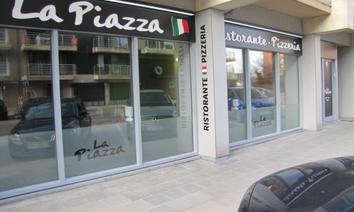 La Piazza Nieuwpoort pizza