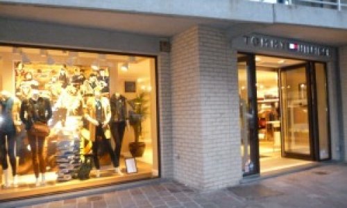 Tommy Hilfiger Store Nieuwpoort winkel shoppen kledij
